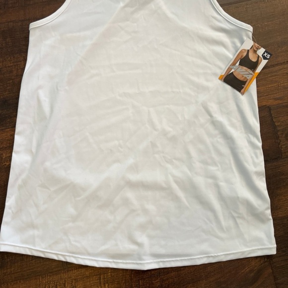 Avia Women's Performance ButterSoft Twist Back Sleeveless Tank Top Size XS (0-2) - Picture 7 of 12